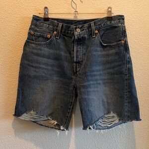 Levi’s 501 90’s Denim Distressed Women Shorts